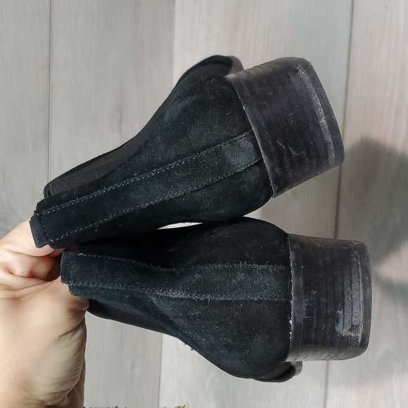 Aquatalia Womens Falco Chelsea Ankle Suede Heels Boots shoes sz 7 - Picture 8 of 13